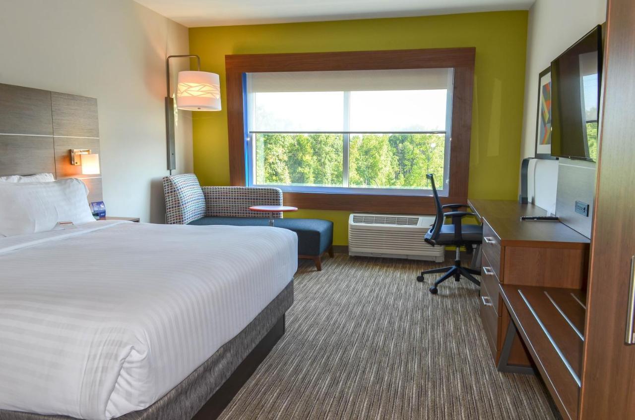 Holiday Inn Express & Suites - Charlotte Ne - University Area, An Ihg Hotel Экстерьер фото