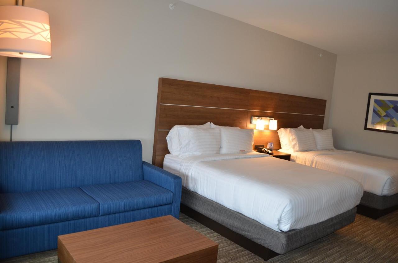 Holiday Inn Express & Suites - Charlotte Ne - University Area, An Ihg Hotel Экстерьер фото